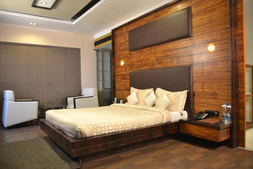 Sea Rock Inn Даман Экстерьер фото