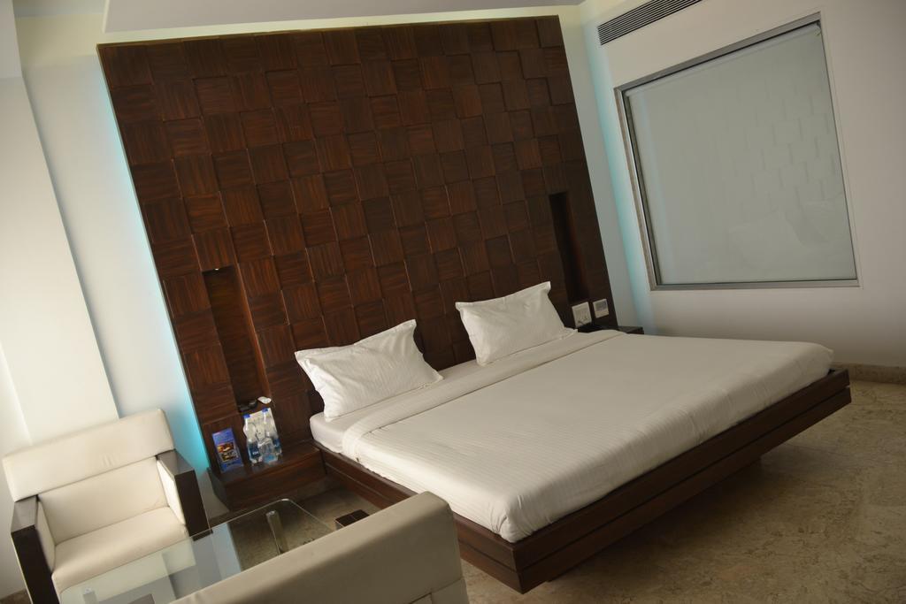 Sea Rock Inn Даман Экстерьер фото